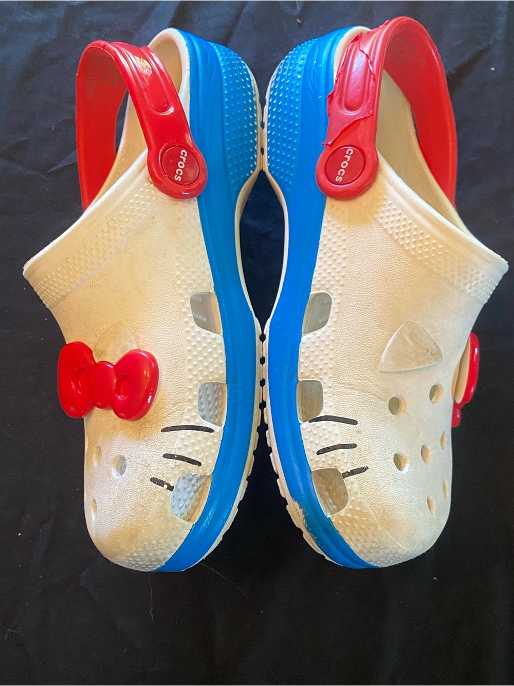 CROCS Kids White, Blue & Red hello kitty Character Clogs with Bow Accent